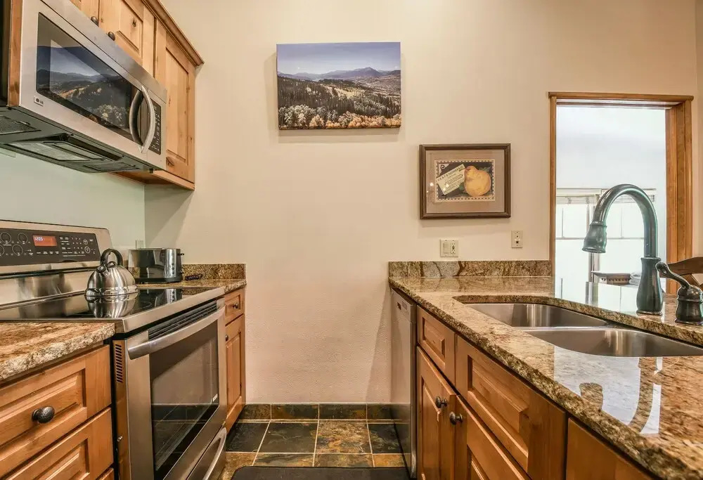 Jack Pine 8008 by SummitCove Vacation Lodging