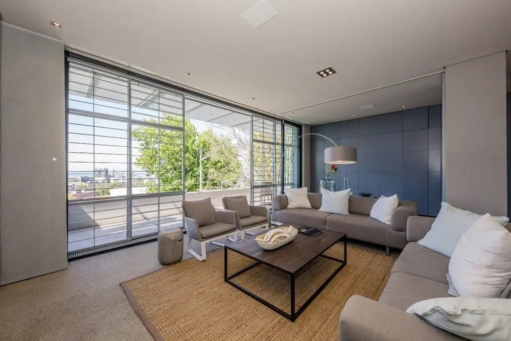 Loader Villa