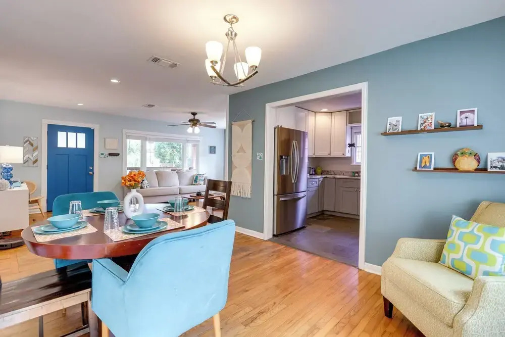 Near Beach & Attractions: Home in Galveston!