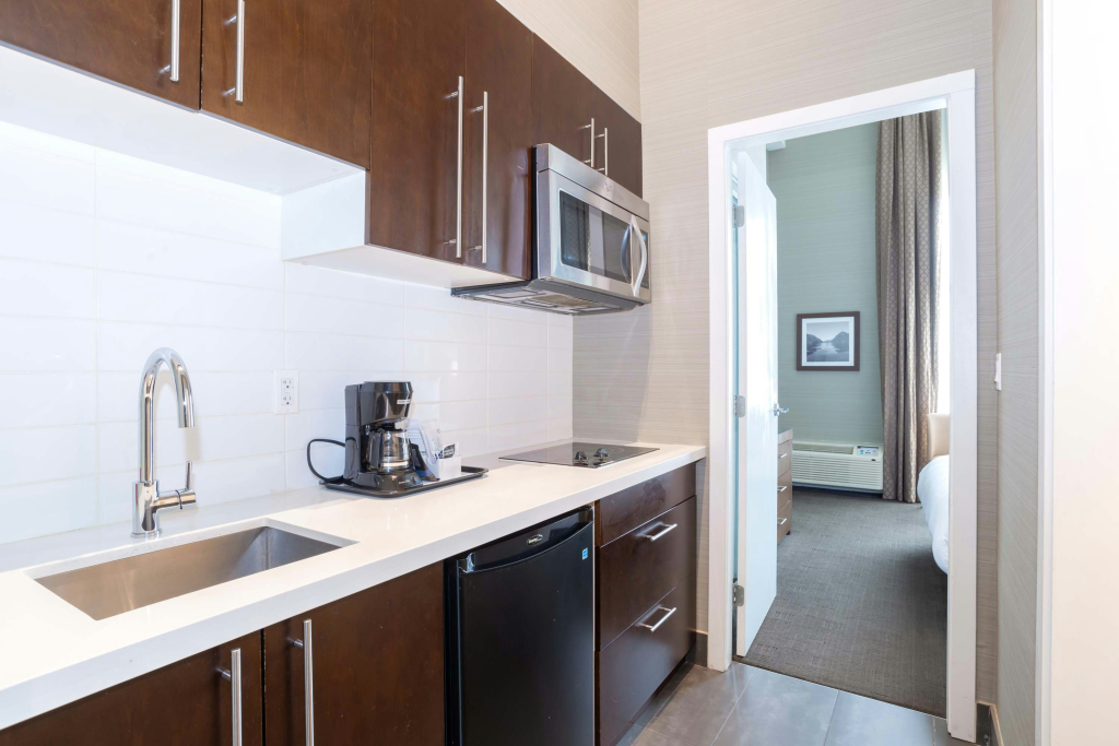 Sandman Hotel Abbotsford Airport