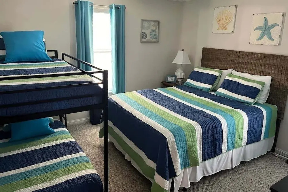 Saida Tower 506 3 Bedroom Condo by RedAwning