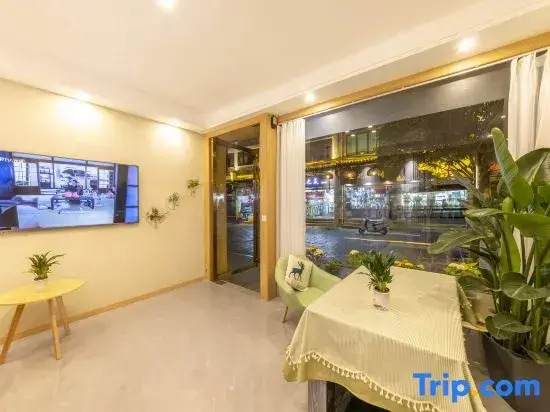 Jianxi • Nature Riverside Boutique Stay (Zhenyuan Ancient Town Xindaqiao)