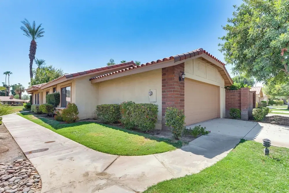 Sunny Pad w/ Patio & Pool Access in Palm Desert!