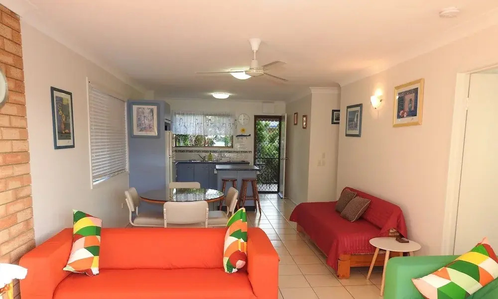Immaculate First Floor Waterfront Unit - Welsby Pde, Bongaree