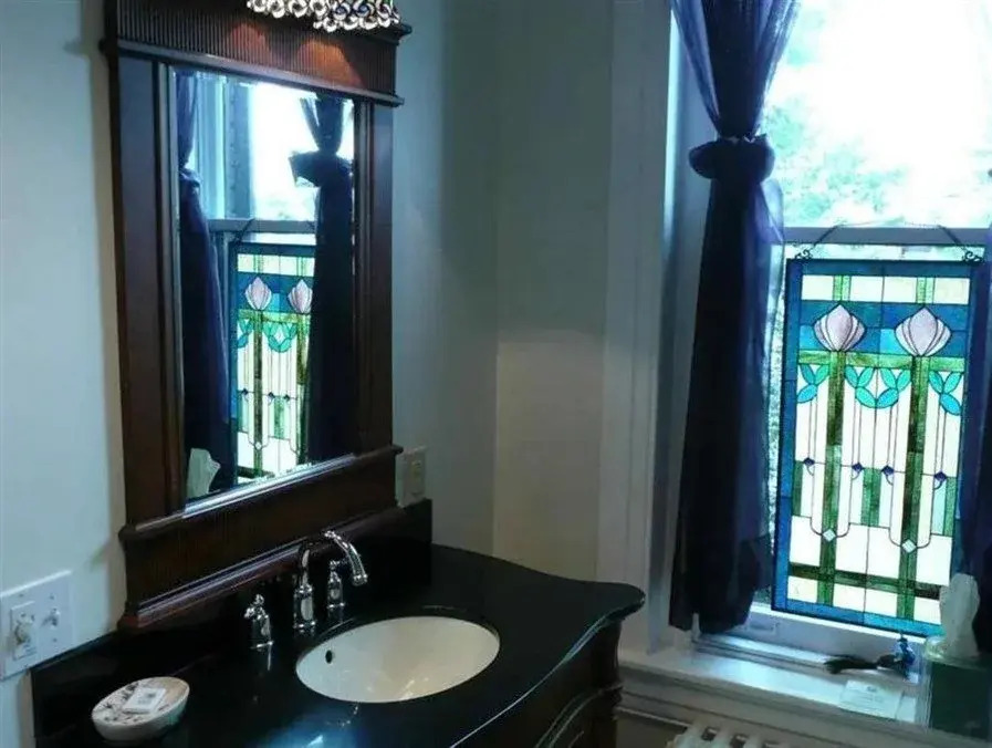 Shining Dawn Bed & Breakfast Retreat
