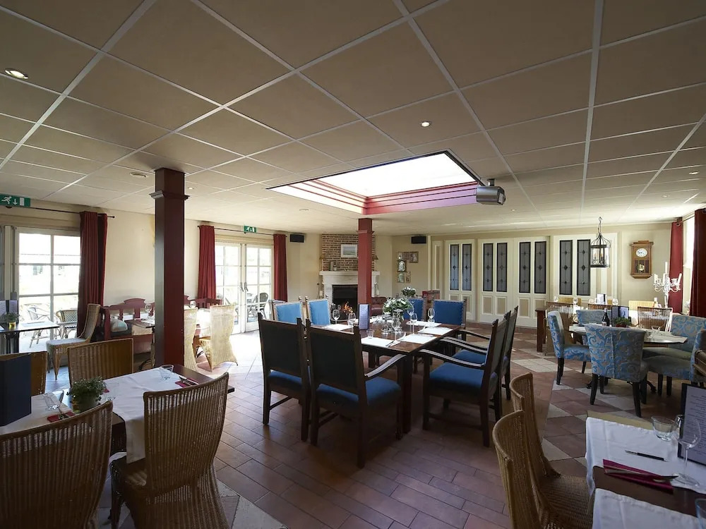 Charming Chalet With Spacious Enclosed Garden