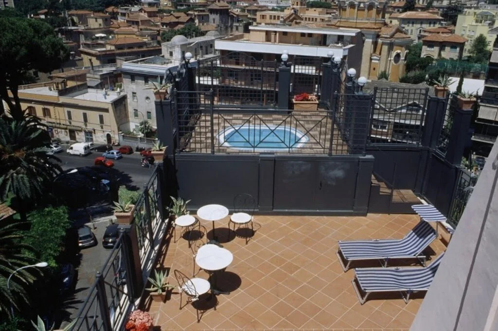 Sunrise Hotel