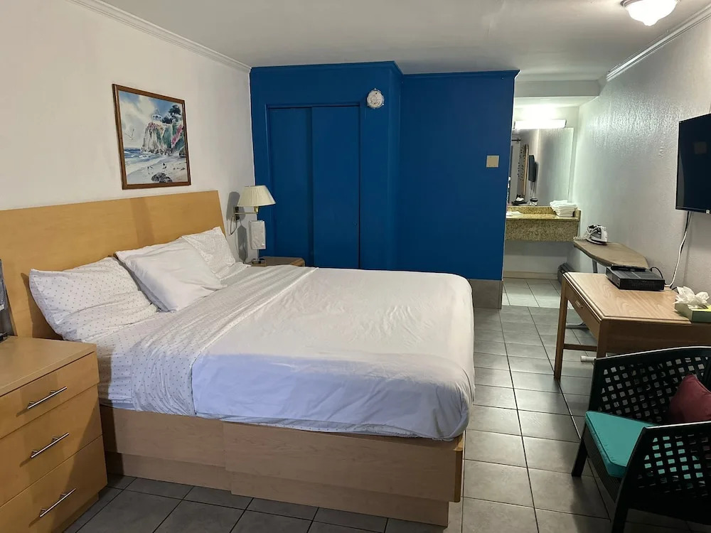 Tides Inn at Stehli Beach