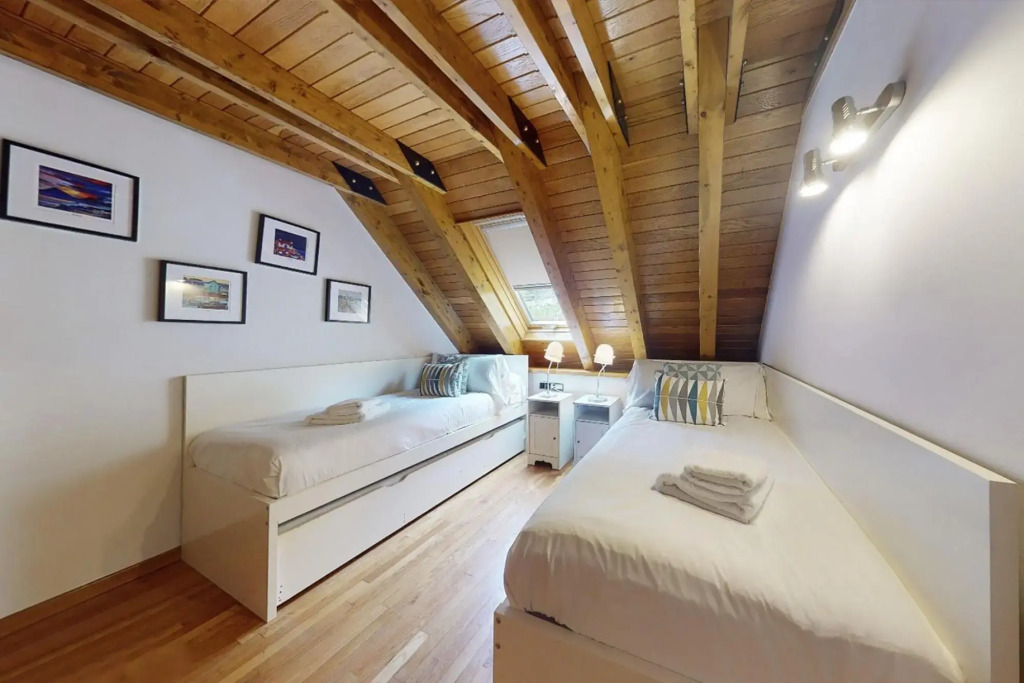 Luderna - Casa con jardín Montcorbison