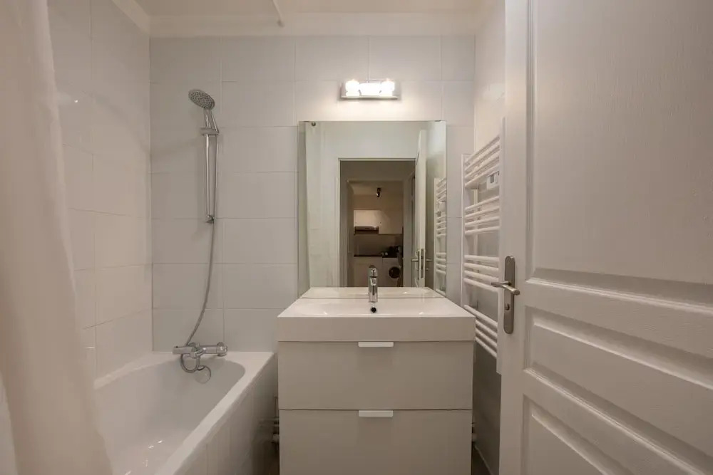 Moderne cosy 350m C. Mirabeau
