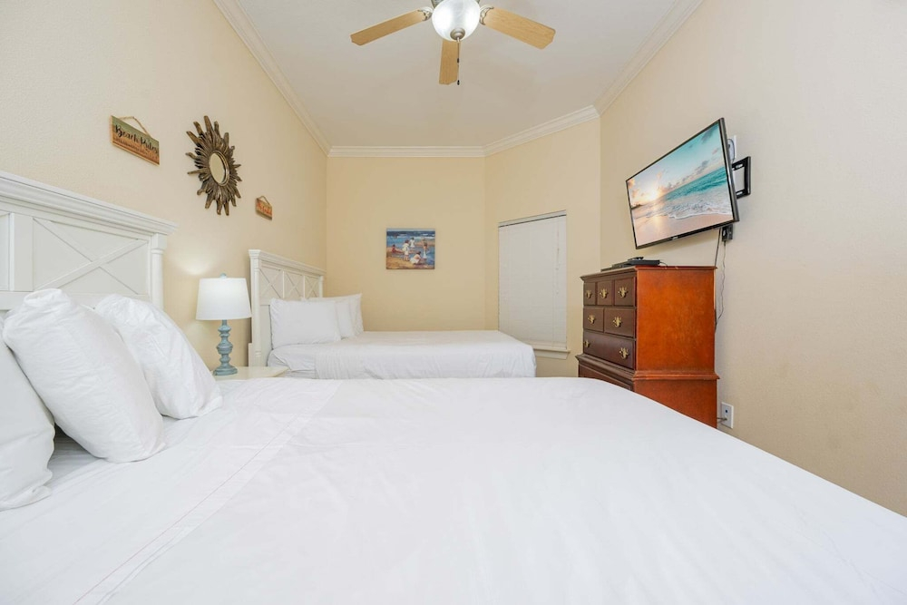 The Oasis 1815 Formerly Phoenix West Ii 1815 3 Bedroom Condo