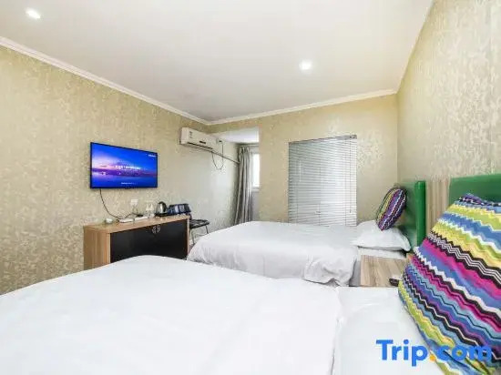 No.5 Art Hotel