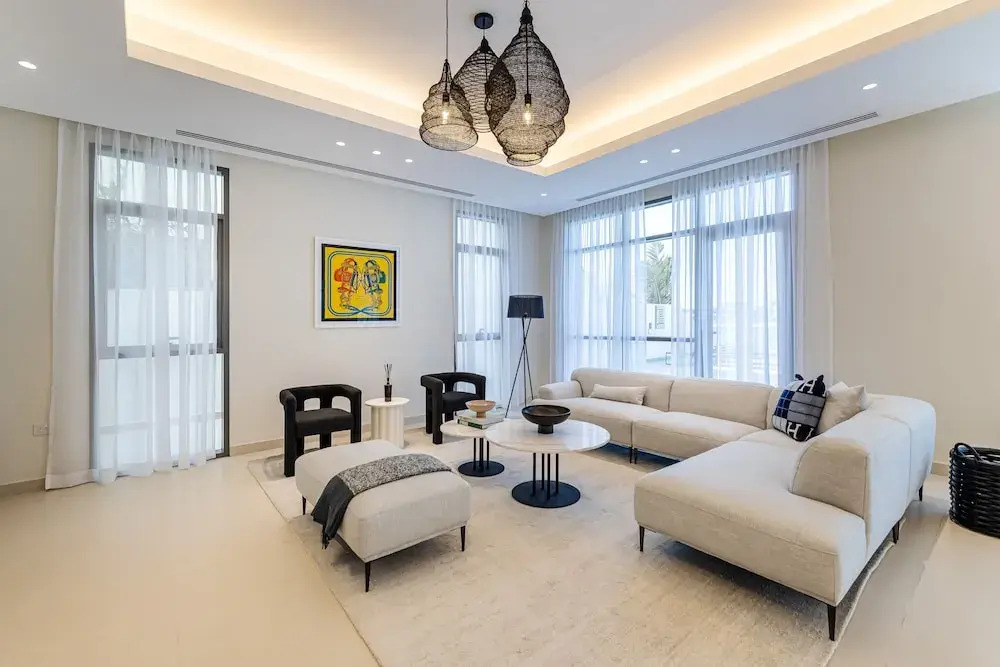 Luxurious 5 Bed Villa 60B Palm Jumeirah