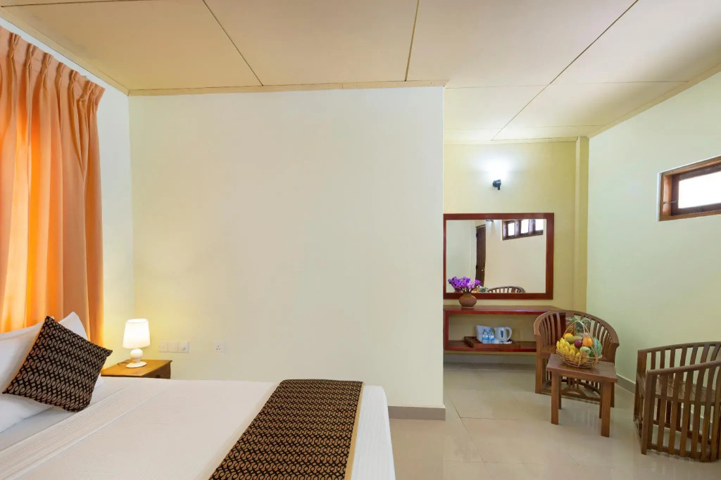 Palm Beach Inn & Sea Shells Cabanas