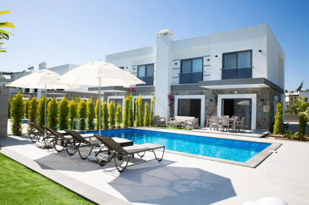 BD4109 Two BedroomedVilla withPool inBodrumYalikavak
