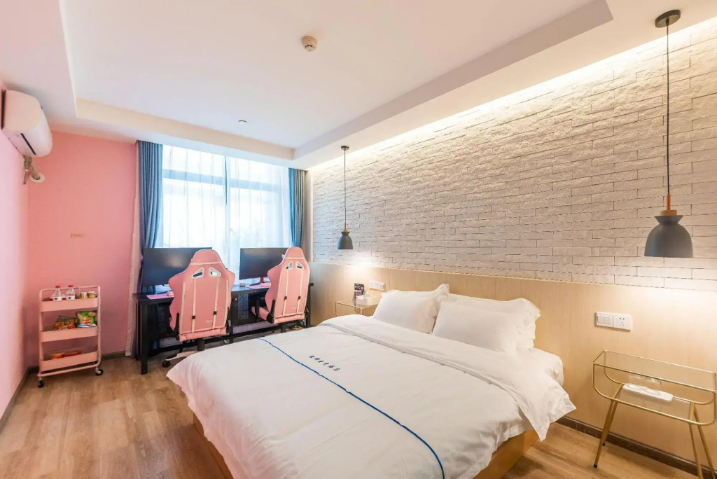 Vina Esports Hotel