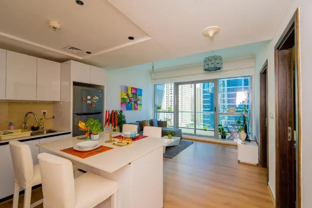 Full Apartment in Dubai Marina,80m from beach