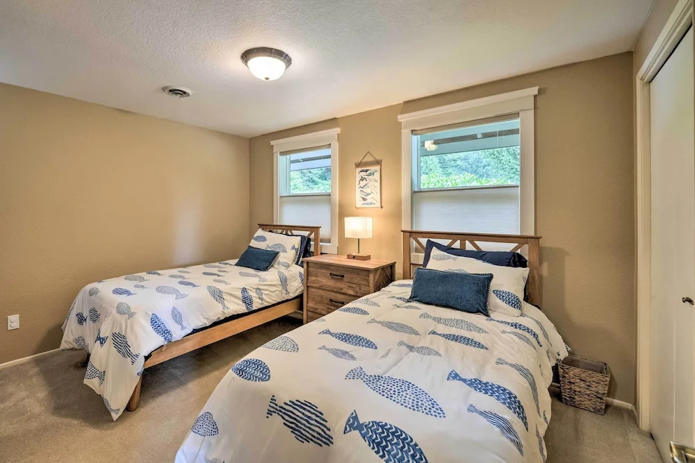 Peaceful Ranch-style Camano Home on 5 Acres!