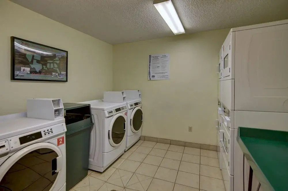 InTown Suites Extended Stay Dallas TX - Plano TX