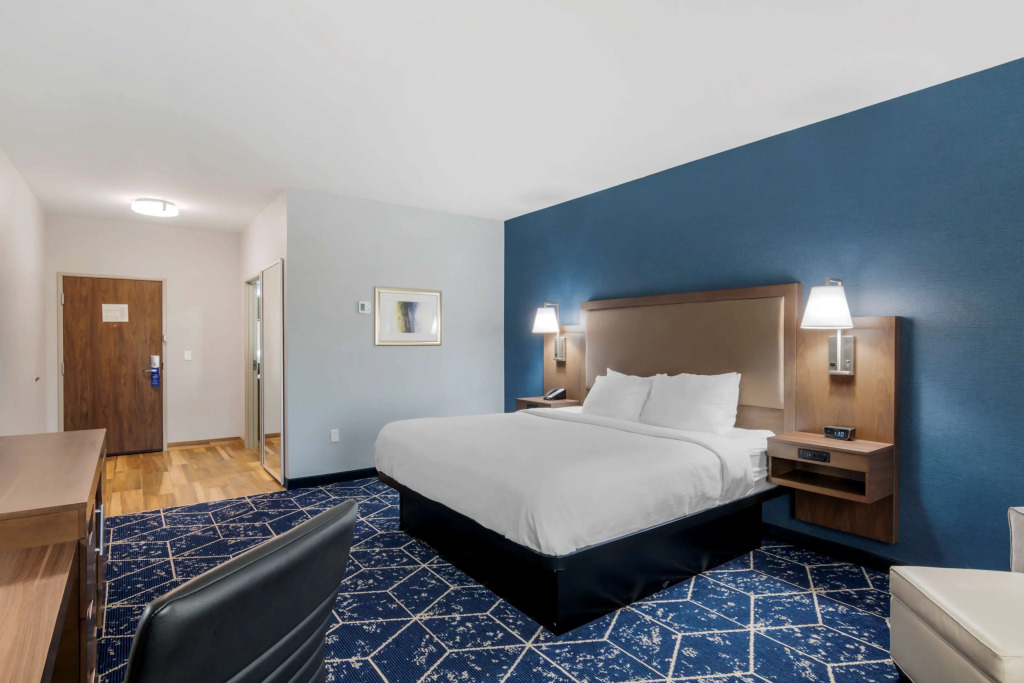 Hyatt Select St Louis Airport