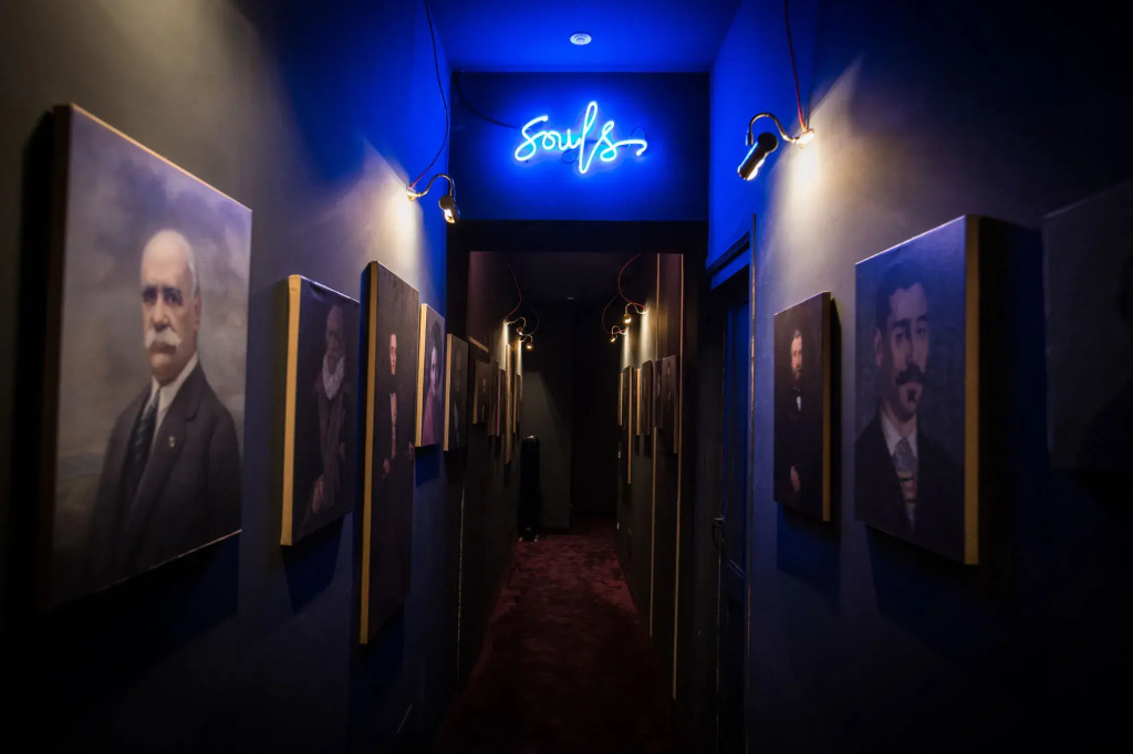 AdAstra Suites