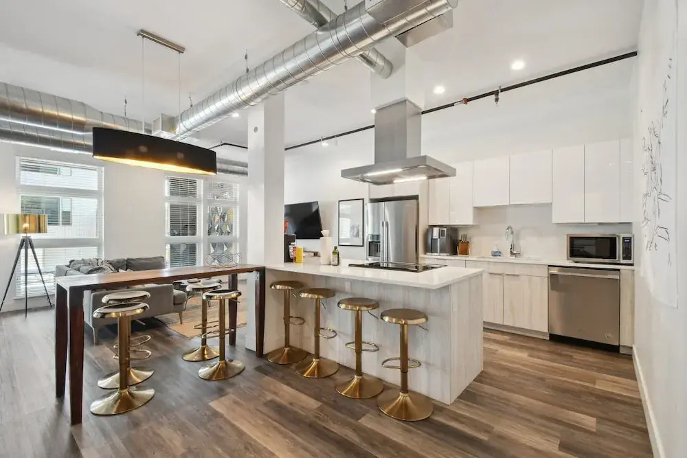 3198: Urban Cowboy Escape at Rino Art Lofts