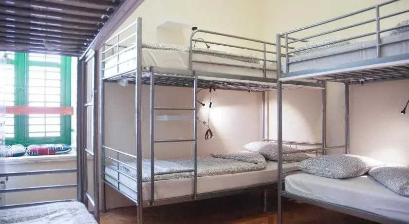 Hostel Yeti
