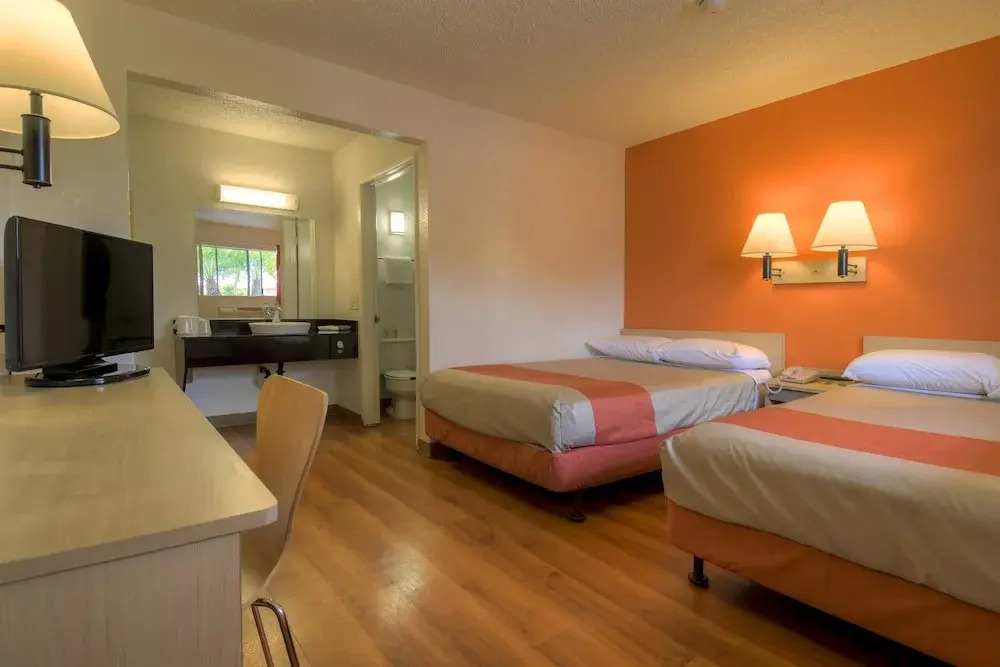 Motel 6 Los Angeles - Baldwin Park