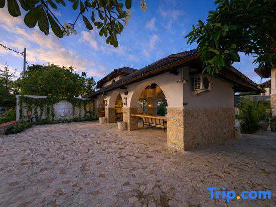 Maison Boheme Modern Apartment & Villa with Pool in Sanur