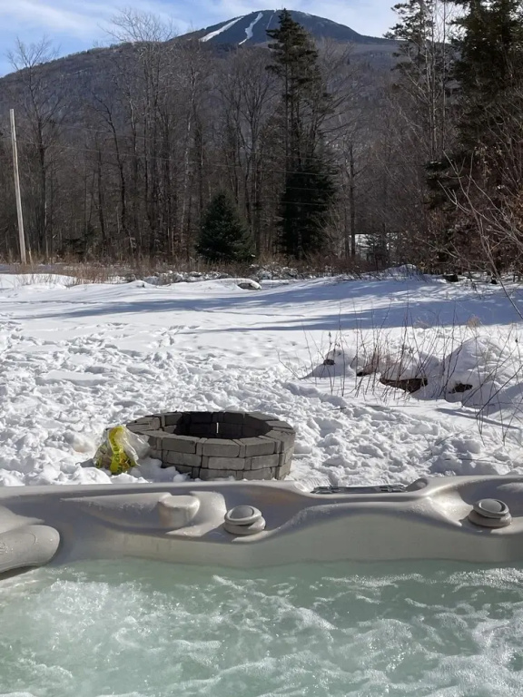 Cortina Mountain Chalet - Outdoor Hot Tub - Close to Pico and Killington Mountains home