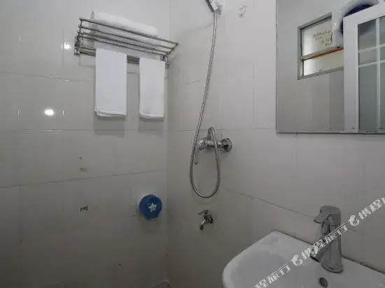 No.9 Courtyard Hostel