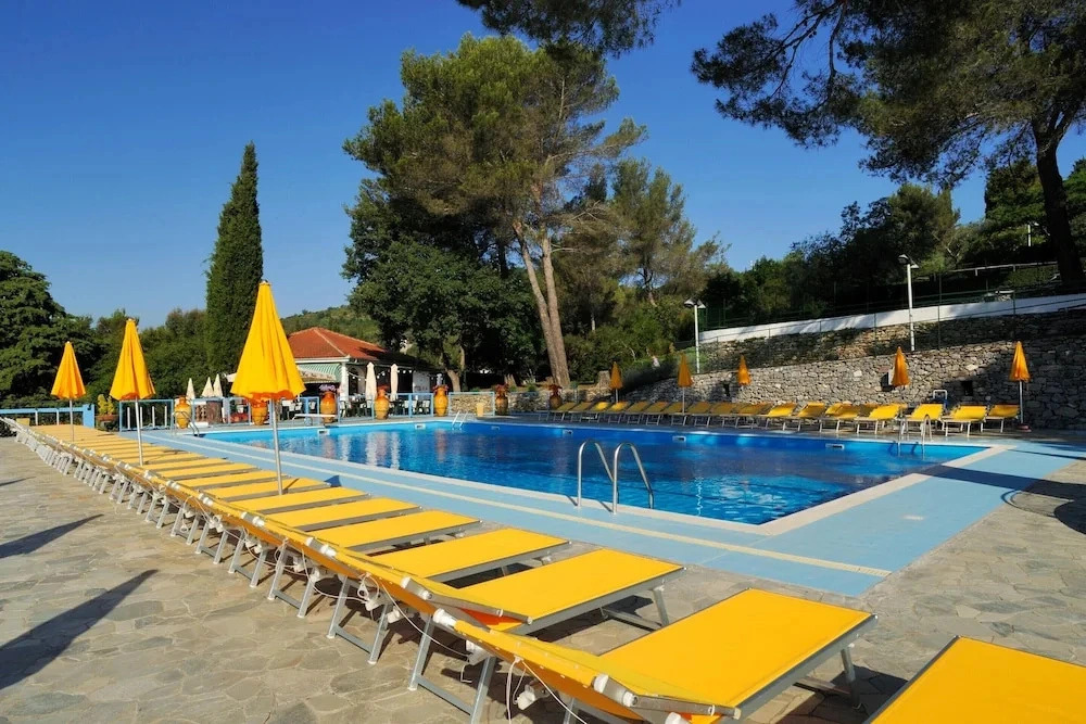 Bungalow in Ferienresidenz mit Pool