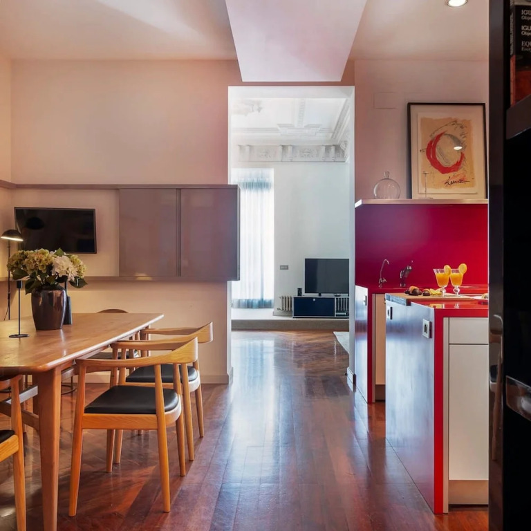 Artist Modernist 3-br Gem Next to Paseo de Gracia