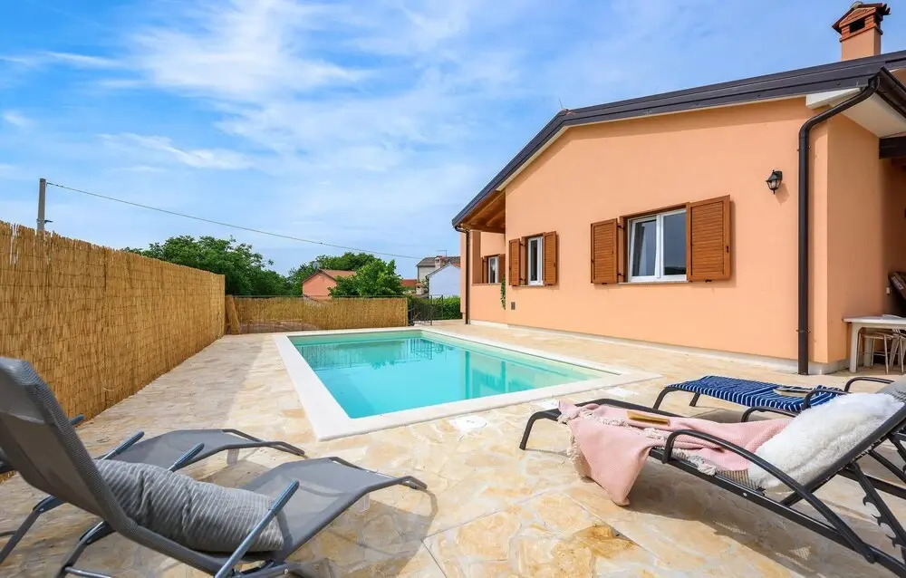 Beautiful Home In Buje