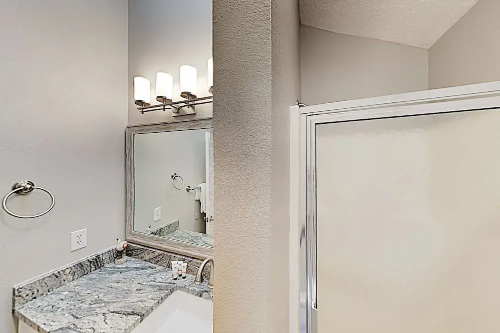 1233 W Lagoon Avenue Townhouse Unit A 2 Bedrooms 3 Bathrooms Townhouse