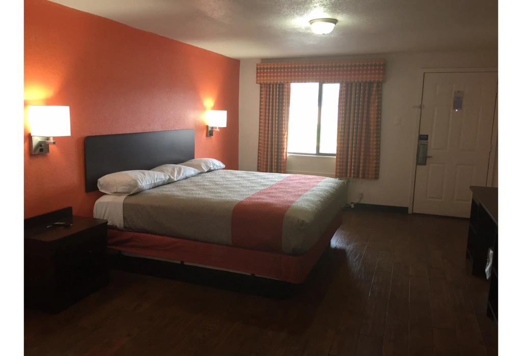 Motel 6 Waco, TX