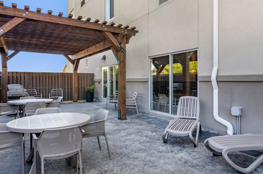 MainStay Suites Great Falls Airport