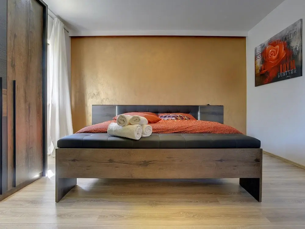 Villa in Rovinj with Private Pool and Sea Nearby