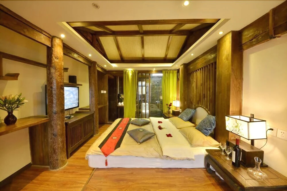 Lijiang Yuelang Inn