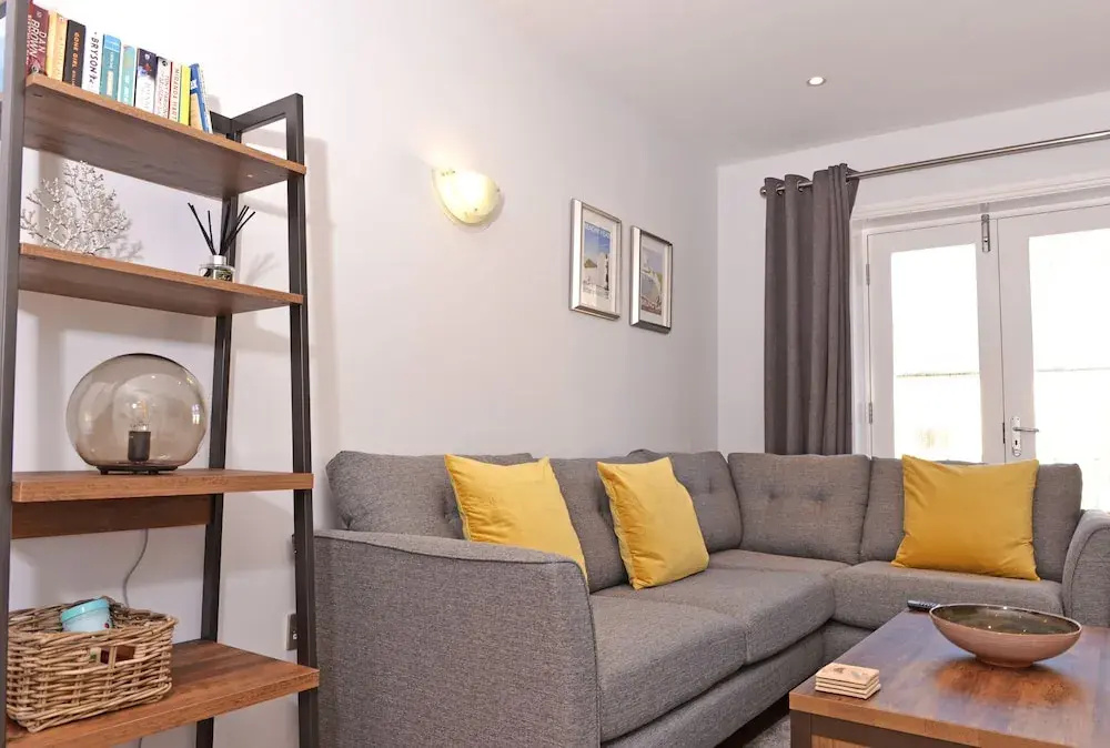 Silverdale Mews