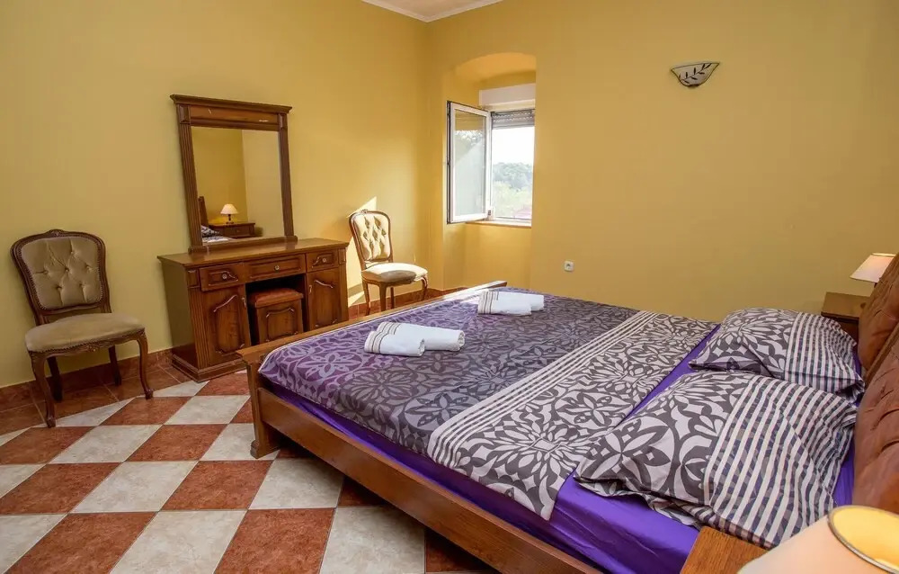 Awesome Home in Ugljan With Outdoor Swimming Pool, Wifi and 8 Bedrooms