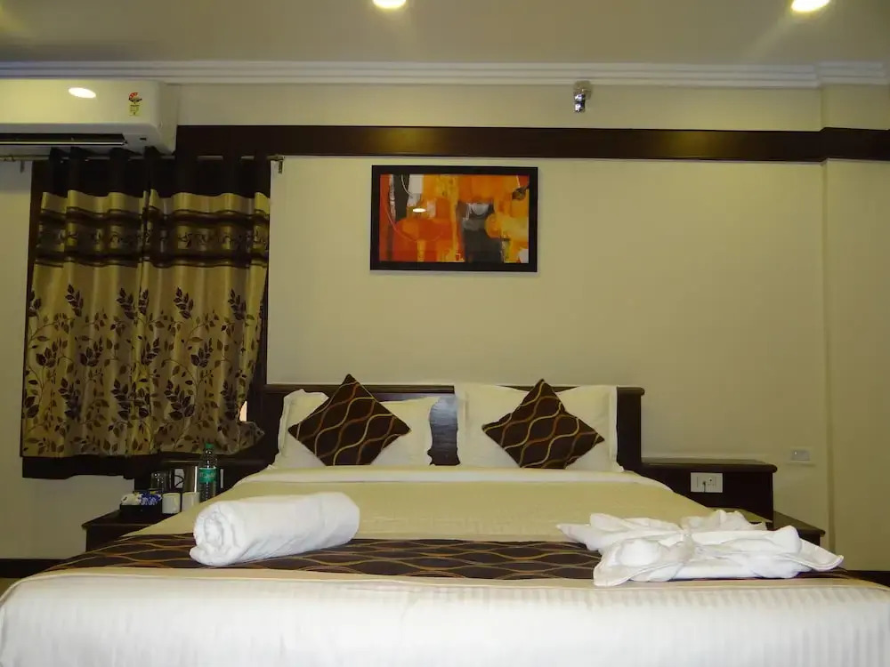 Treebo Trip Jade Blue Suites