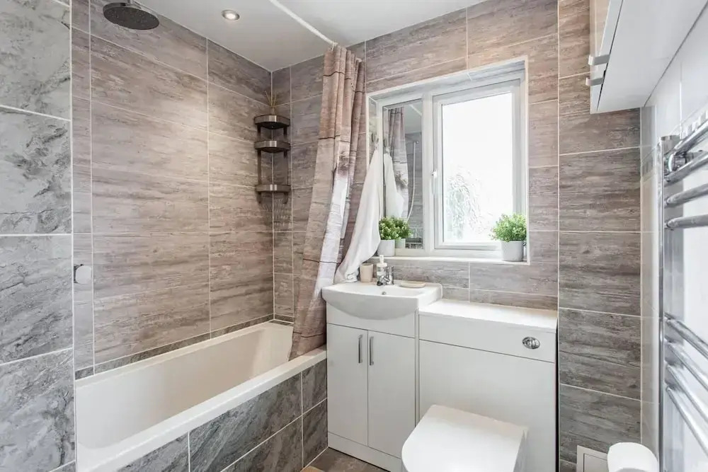 Immaculate 2-bed Apartment in Dagenham