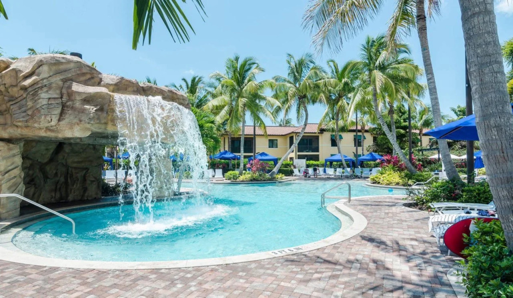 Naples Bay Resort and Marina