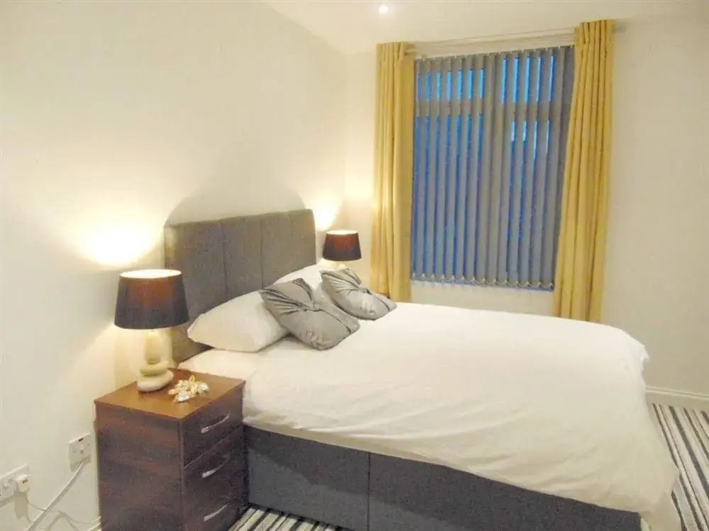 Clarendon Park Place