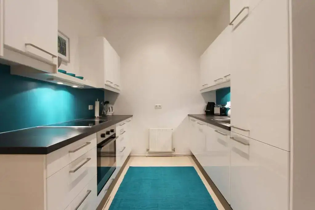 Apartment Traditional Living