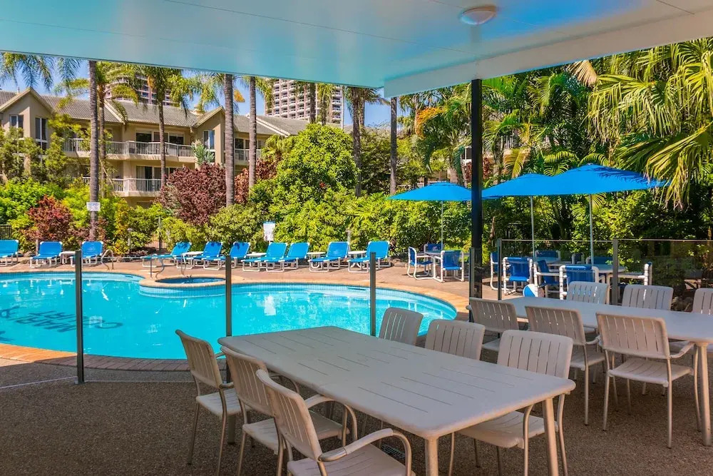 Comfort Inn & Suites Mari Court