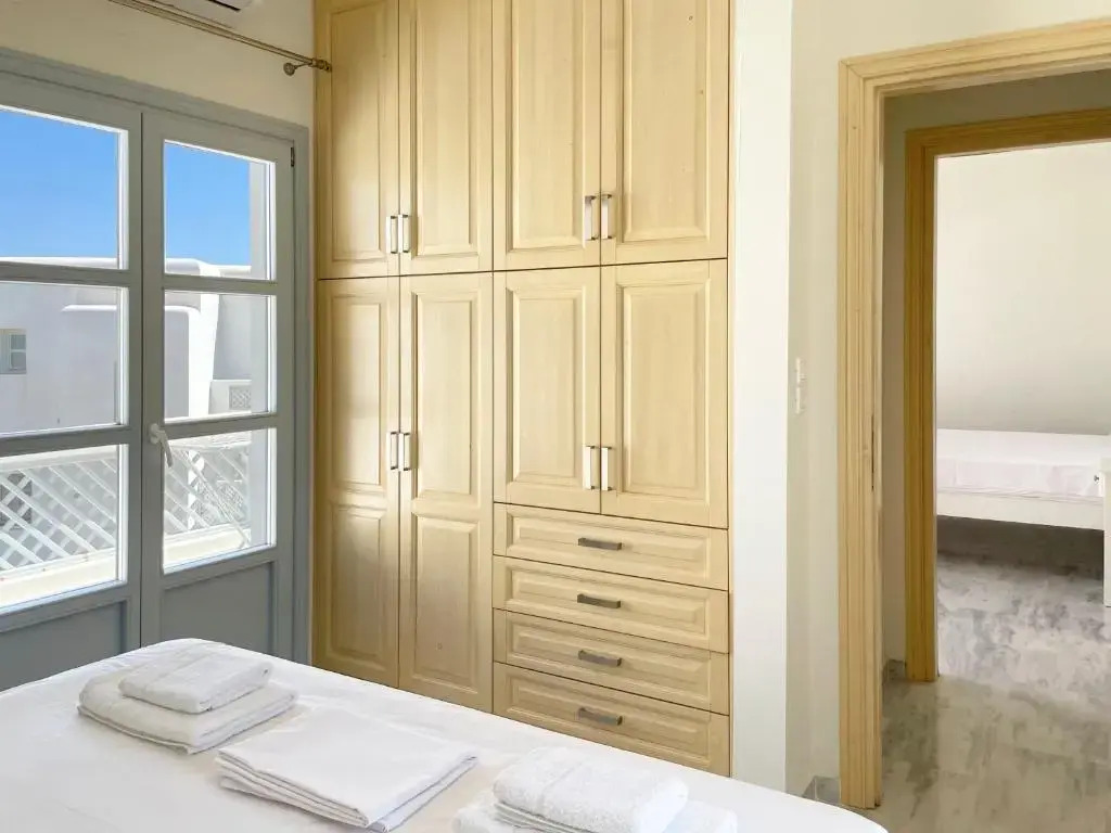 Cozy Cycladic Beach House - Persefoni