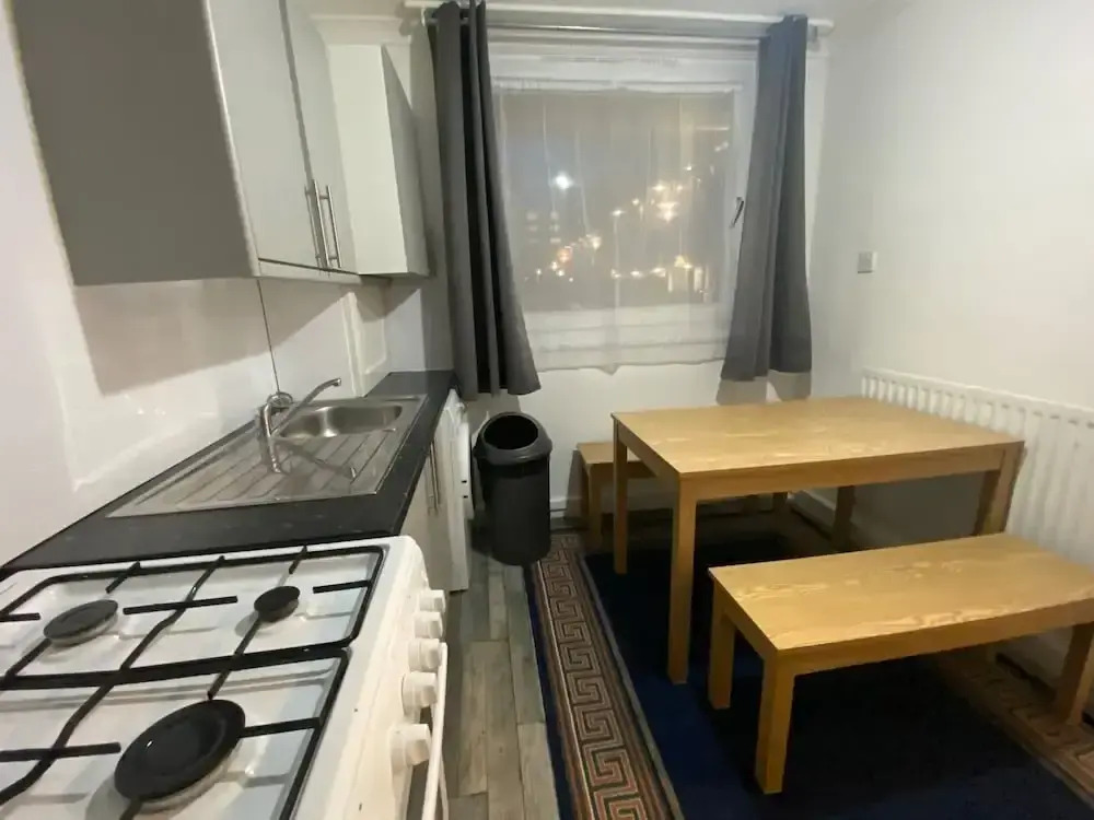 London Charm - 3 Bedroom House Near Canary Wharf