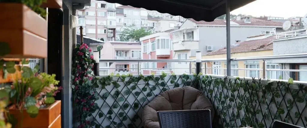Middle Village Suit Hotel
